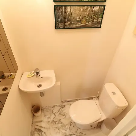 Luxury 1 Bedroom Jardins Croisette 265 * Cannes