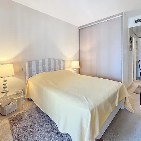 Luxury 1 Bedroom Jardins Croisette 5 Mins Croisette 265